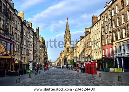 View down the historic Royal Mile, Edinburgh, Scotland