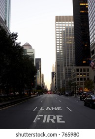 View Down Park Avenue Corner Of 50th Street, Manhattan, New York, America, Usa