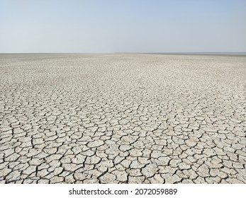 2,338 Cracked dry bed lake Images, Stock Photos & Vectors | Shutterstock