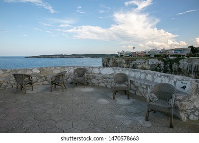 straw bottom chairs