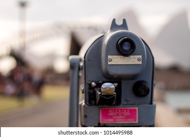 View Finder In Sydney Circular Quay