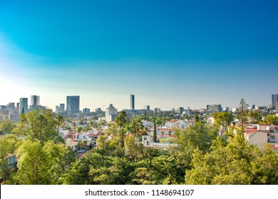 Vista de Guadalajara, Jalisco, México en un día soleado.