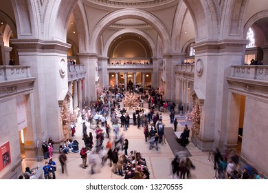 View Of The Hall Of Metropolitan Museum In New York