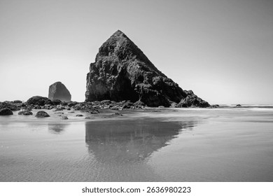 A view of the Haystack rock at the Canon Beach in Oregon