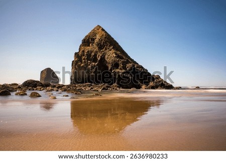 A view of the Haystack rock at the Canon Beach in Oregon