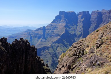 View of the high peaks of the Drakensberg mountains, Royal Natal National Park, South Africa
