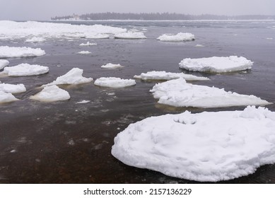 A View Of Ice Particles In Upper Peninsula, Michigan, USA, Lake Superior, Great Lakes In Winter