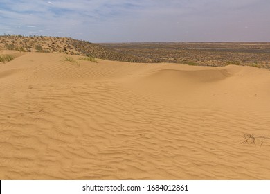 802 Desierto de karakum Images, Stock Photos & Vectors | Shutterstock