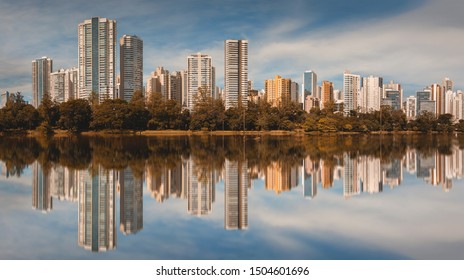 View Of Igapó Lake In The City Of Londrina In Brazil.