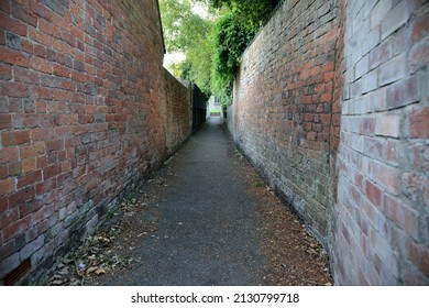 310 Urban ghetto london Images, Stock Photos & Vectors | Shutterstock