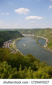 View from the Lorelei lookout over the bend of the the Rhine River, at the right the Rock of Lorelei, Urbar, Rhein-Hunsrueck district, Rhineland-Palatinate, Germany, Europe