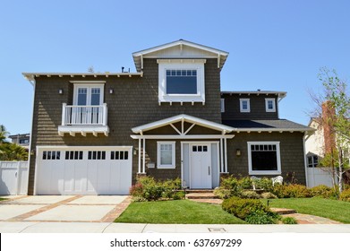  View Of A Modern Two Storey House In Westside Of Los Angeles. California.