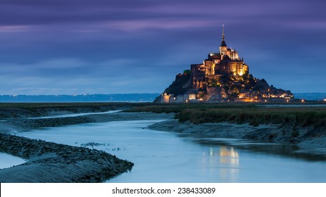 819 Mont Saint Michel By Night Images, Stock Photos & Vectors ...