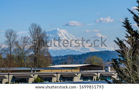 A view of Mount Rainier from Auburn, Washington.