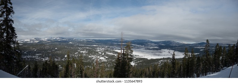 View From Mountain Top - Skiing - Snowboard POV