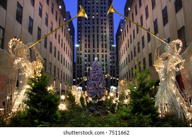 View Of New York's Rockefeller Christmas Tree