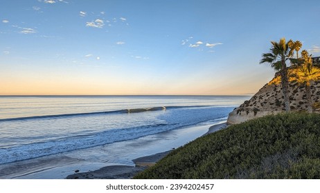 view of the ocean in Solana Beach, San Diego at surise