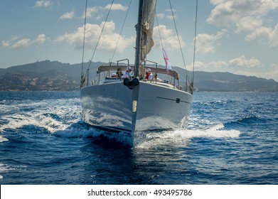 18,160 Yacht Front Images, Stock Photos & Vectors | Shutterstock