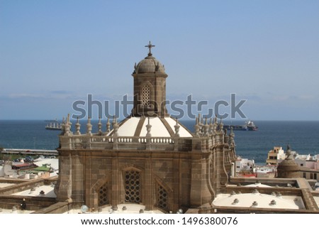 View over the Santa Ana cathedral and the city of Las Palmas till the Atlantic ocean, Gran Canaria, Spain