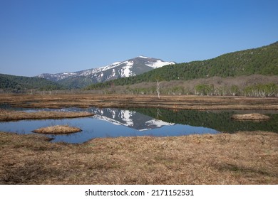 156 Gorgeous blue pond in japan Images, Stock Photos & Vectors ...