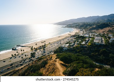 View of the Pacific Ocean in Pacific Palisades, California. - Shutterstock ID 274545275
