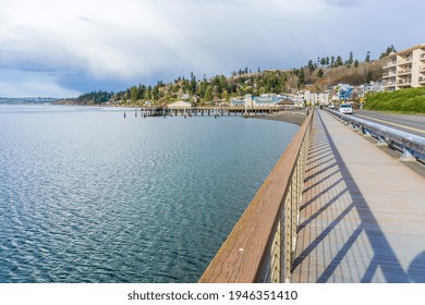 A view of the pier and waterfront at Redondo Beach, Washington.