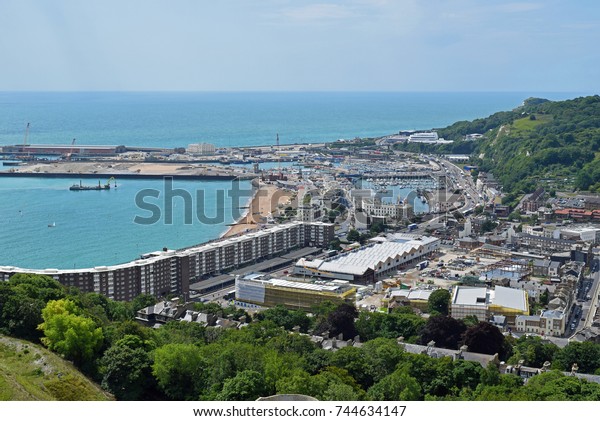 Im Hafen Von Dover England Stockfoto Jetzt Bearbeiten