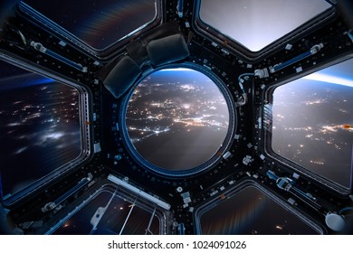 763 Porthole space station Images, Stock Photos & Vectors | Shutterstock