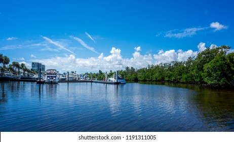 View Of The Power Boats Tender Yachts In The Canals Of The Marina In Dania Beach, Hollywood, Miami. Florida