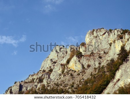 A view of the rocks and a viewing platform in the Trigrad gorge