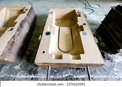 View Of The Sand Mold Models For Steel Casting. Molding Sands, Also Known As Foundry Sands, Are Defined By Eight Characteristics: Refractoriness, Chemical Inertness, Permeability, Surface Finish.