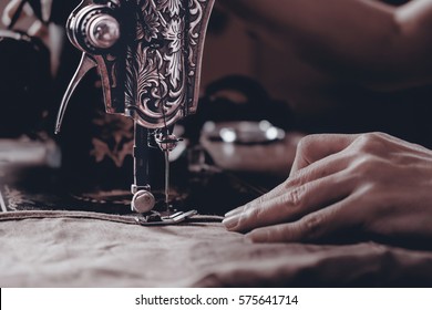 30,292 Sewing Machine Vintage Images, Stock Photos & Vectors | Shutterstock