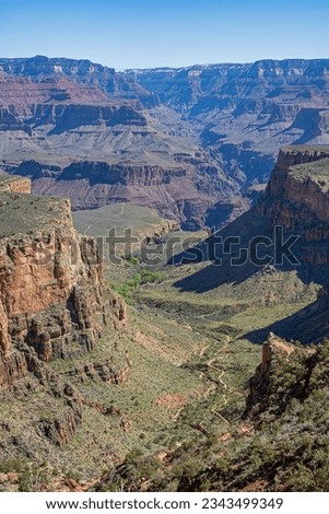 View from the south rim into the famous Grand Canyon in the United States