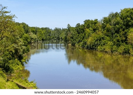 View of the Tarn river from Lisle-sur-Tarn