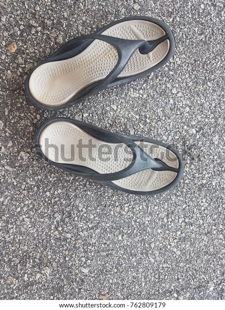 worn out flip flops