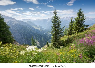 Views of the Bavarian Alps from de Eagle’s Nest (Kehlsteinhaus in German), in the Berchtesgadener Land district of Bavaria in Germany