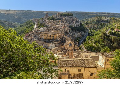 Views And Glimpses Of Ancient Sicilian Baroque Houses