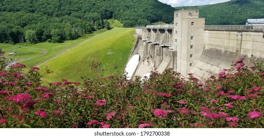 Views Of The Kinzua Dam