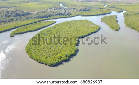 Views of new caledonia / River estuary / Port Laguerre