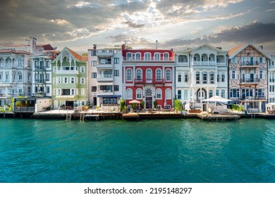 Views Of Various Houses, (home)  Mansions And Nostalgic Buildings From The Sea On The Bosphorus, On The European Side Of Istanbul. Residence By The Sea