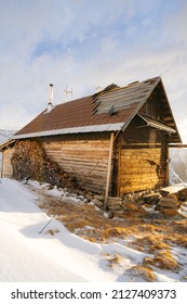 The Villacher Hutte is a refuge of the Villach section of the Austrian Alpine Club. It stands on the Langen Boden below the Hochalmkees near Malta at an altitude of 2194 m above sea level. 