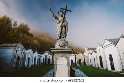 Village Burial Plot, Monte-bruno, Italy