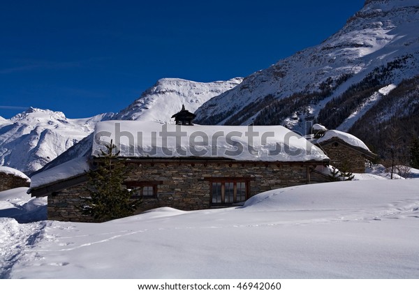 Montagne Sous La Neige Belledonne Canvas Print