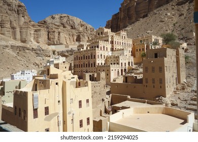 Village In Wadi Dawan In Yemen