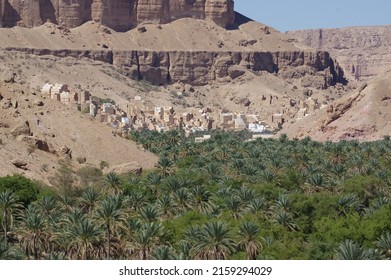 Village In Wadi Dawan In Yemen