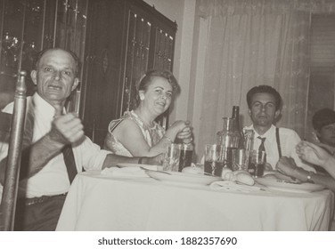 VILLANOVA DEL GHEBBO, ITALY 15 APRIL 1958: Family Memories In 50s