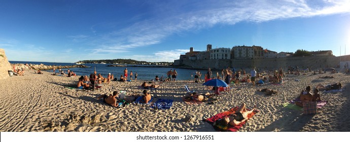 Imágenes Fotos De Stock Y Vectores Sobre Plagesoleil