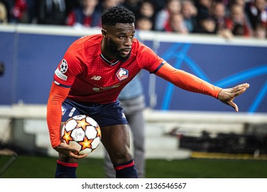 Villenueve-d'Ascq, Lille, France - 03 16 2022: UEFA Champions League Round Of 16, Second Leg; LOSC Lille Vs Chelsea FC;  Jonathan Bamba Before Corner