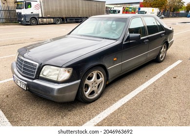 133 Mercedes benz w140 Images, Stock Photos & Vectors | Shutterstock