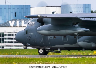 Vilnius Lithuania 2022-05-25
Reg: 14-5805 US Air Force Lockheed Martin MC-130J Commando II